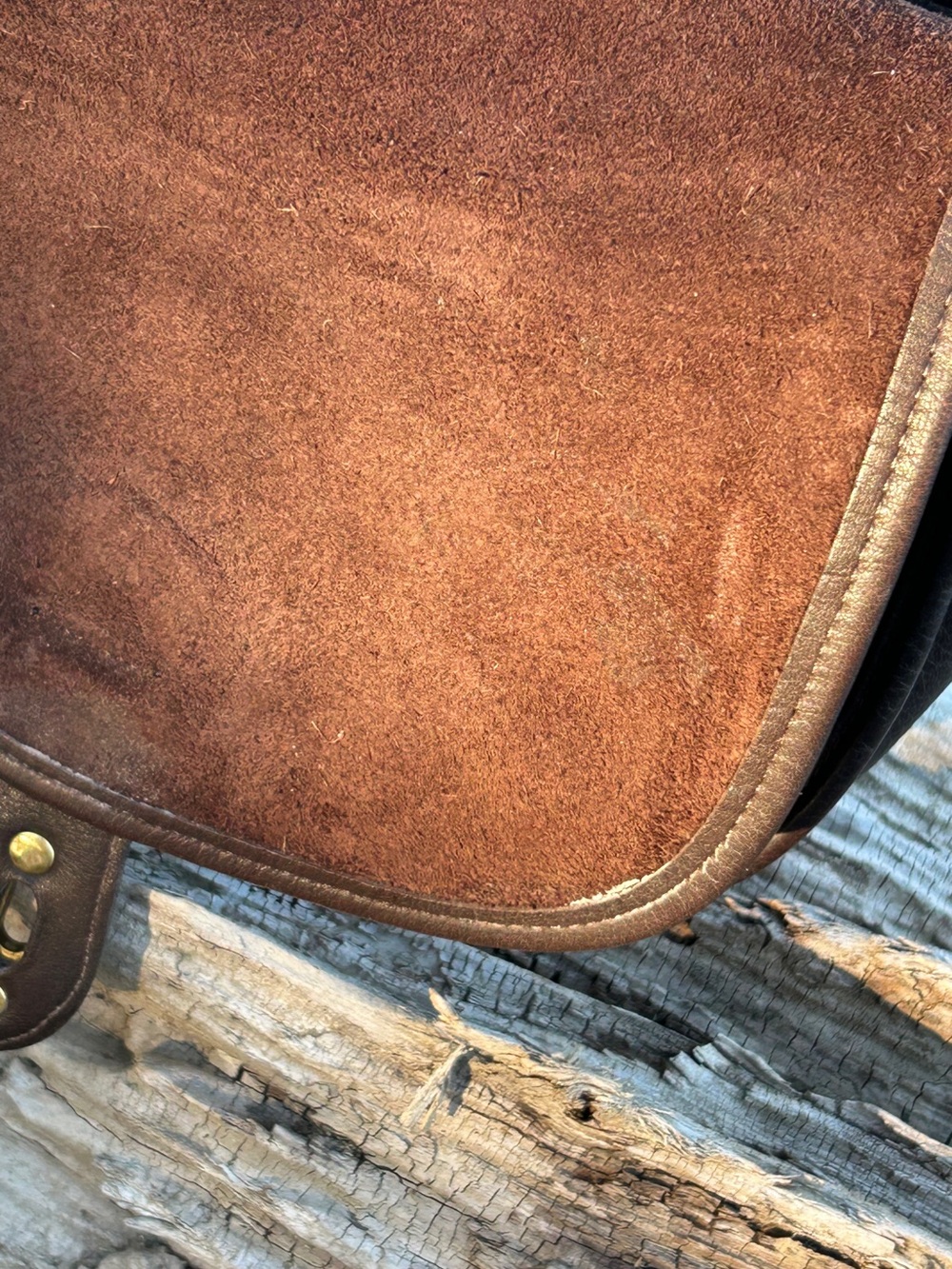 Vintage Dooney & Bourke All-Weather Leather Horseshoe Saddle Bag U115 - Picture 4 of 16